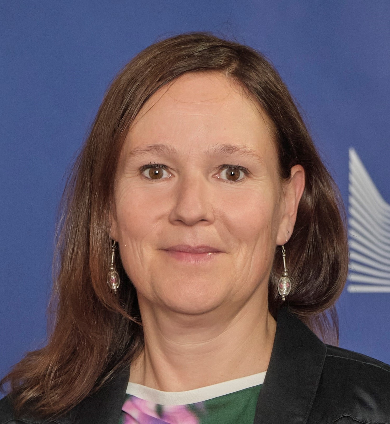 Jolanda VAN EIJNDTHOVEN