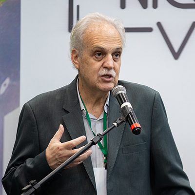 Prof .Carlos NOBRE